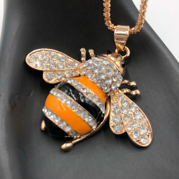 Posherpooch Jewelry - 🐝 Bumblebee Statement Necklace NEW